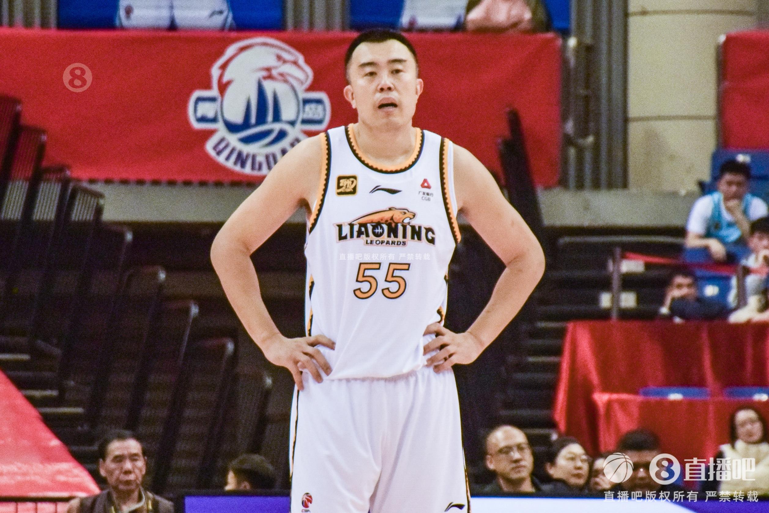 老將盡力了！韓德君7中4拿到14分12籃板3助攻